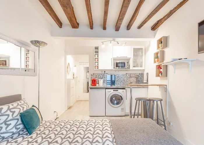 Ternes Cozy Studio